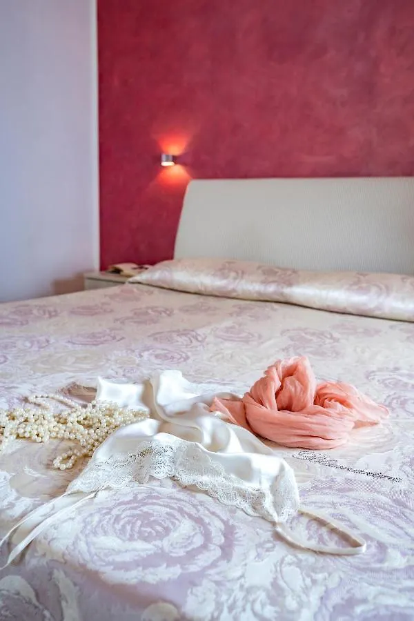 B&B Pietre Preziose Castelluzzo 0*,