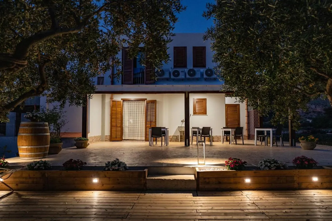 B&B Pietre Preziose Castelluzzo Bed & Breakfast